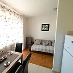 M&s Daire Vodice