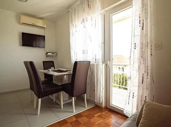 M&s شقة فوديس